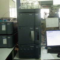 UPLC Waters Acquity H-Class